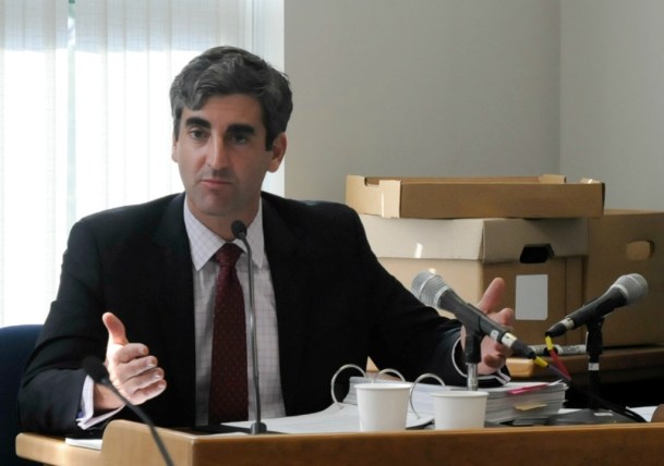 Mayor Miro Weinberger testifies before the Public Service Board. Photo by Hilary Niles/VTDigger.org 