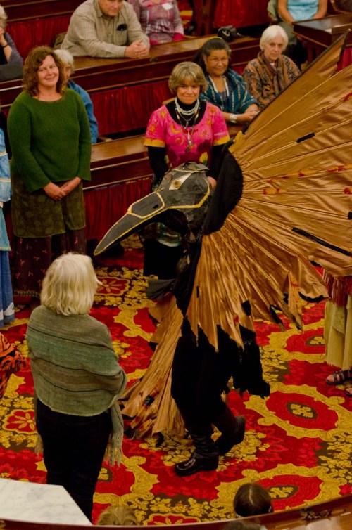 Dancing bird Dancing bird. VTD/Josh Larkin