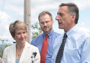 From left: Karen Marshall, chief of ConnectVT; Chris Campbell, executive director of the Vermont Telecommunications Authority; and Governor Peter Shumlin.