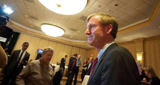 Republican candidate for governor Scott Milne arrives at the Sheraton Burlington Hotel and Conference Center in South Burlington on election night. Photo by John Herrick/VTDigger