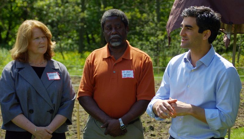 Jeanné Collins, Ali Amir (Elder from the Somali Bantu of Vermont Community Association) and Mayor Weinberger at a ground-breaking ceremony of free garden space at 345 North Avenue.
