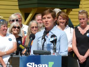 Shap Smith's wife, Melissa Volansky, introduces her husband at Smith's campaign kick-off in Morrisville Wednesday. Photo by Anne Galloway/VTDigger