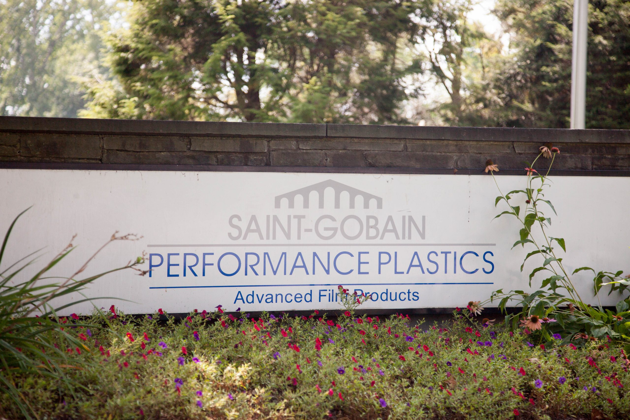 Saint Gobain sign