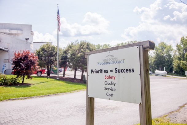 Saint Gobain safety sign (chemfab)