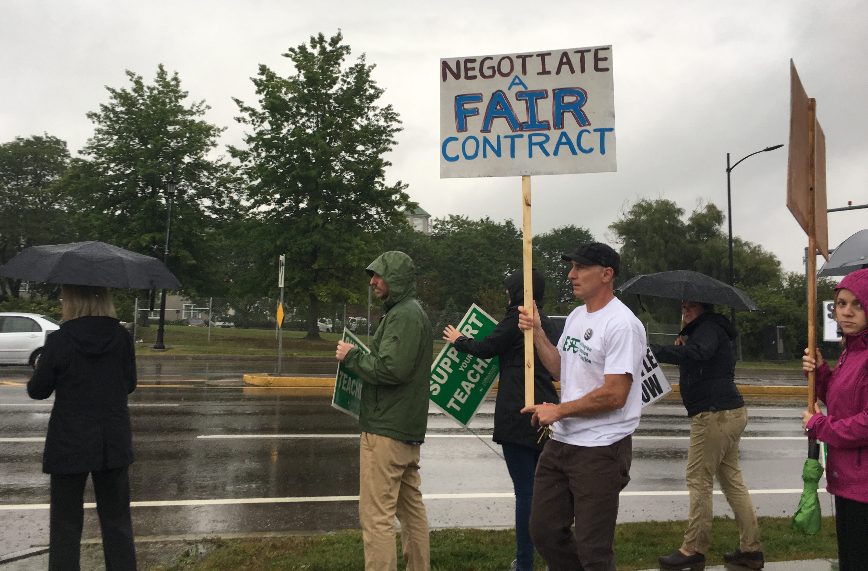 Burlington teachers picket for further talks VTDigger