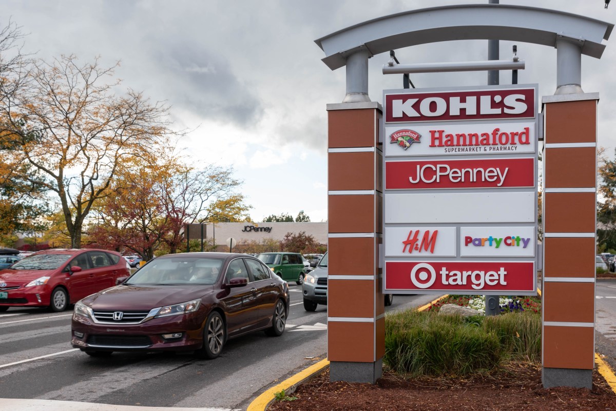 For retailers and restaurants, minimum wage talk hits hard