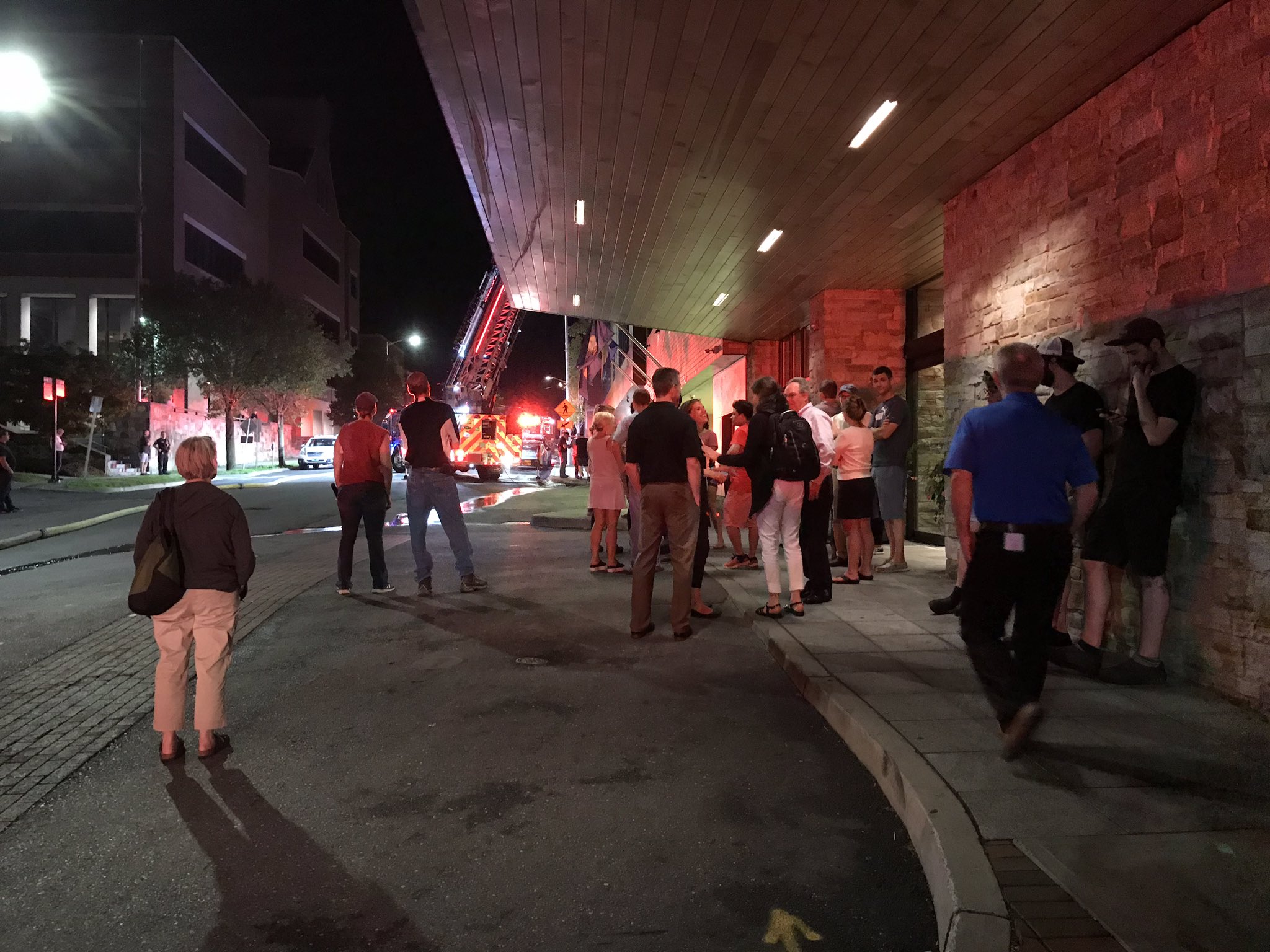 people outside hotel