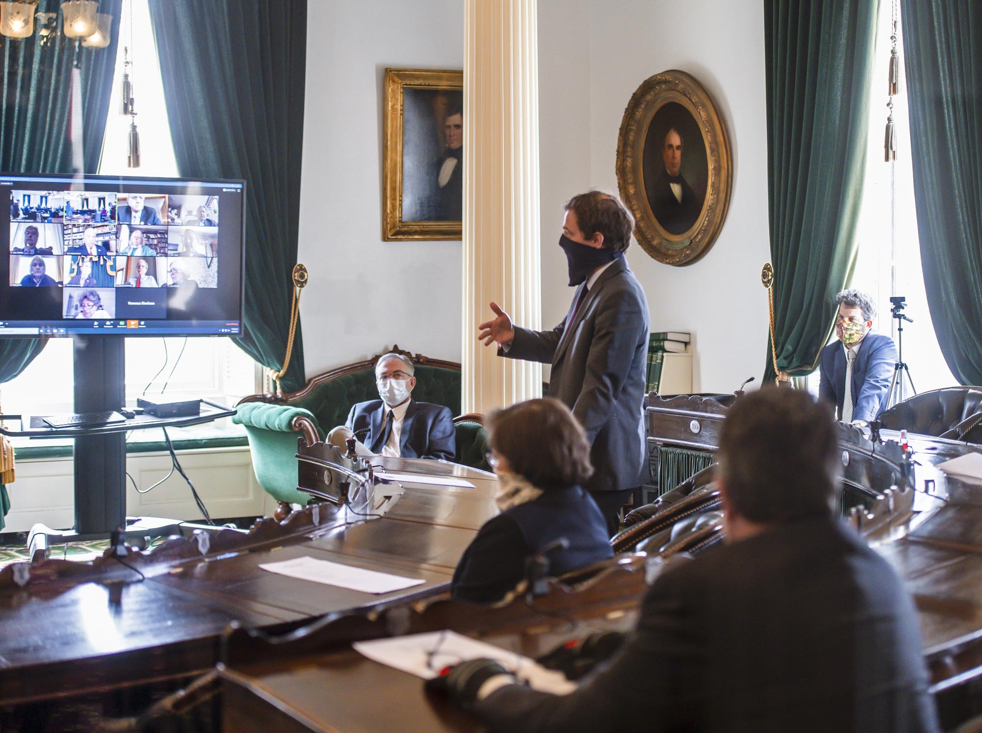 Vermont’s Senate to begin discussions on statewide masking mandate