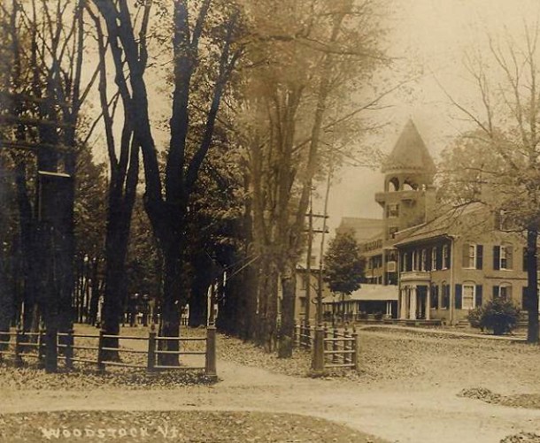 Woodstock Green and street