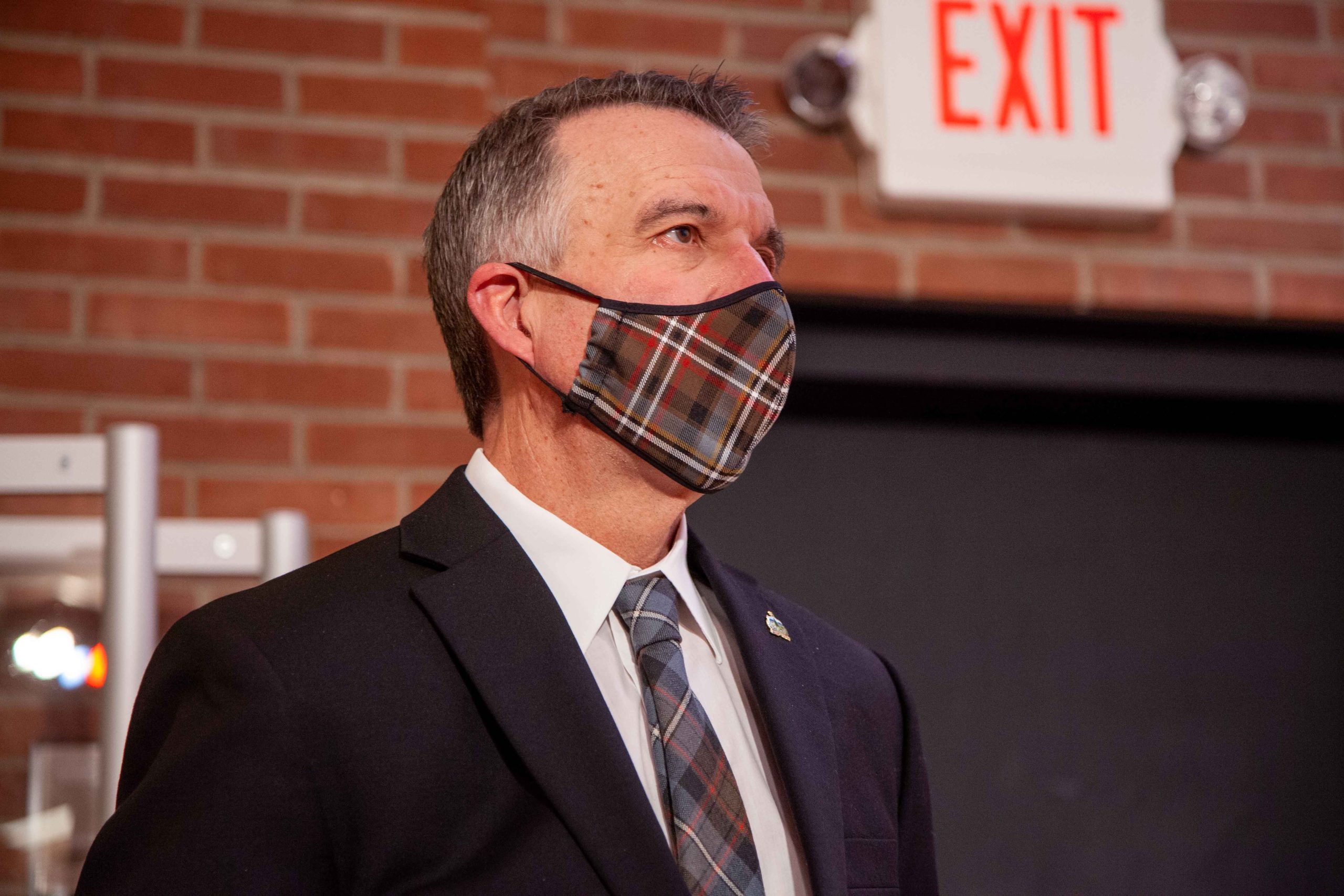 Phil Scott wearing mask