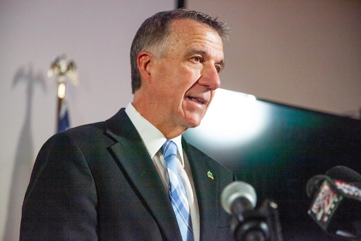 Scott signs bill allowing Vermonters to amend their birth certificates to reflect gender identity