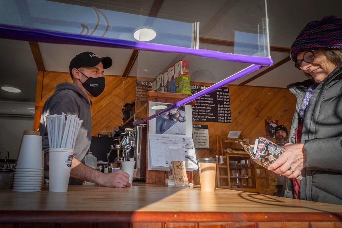 Vermont businesses and employees face Omicron with uncertainty