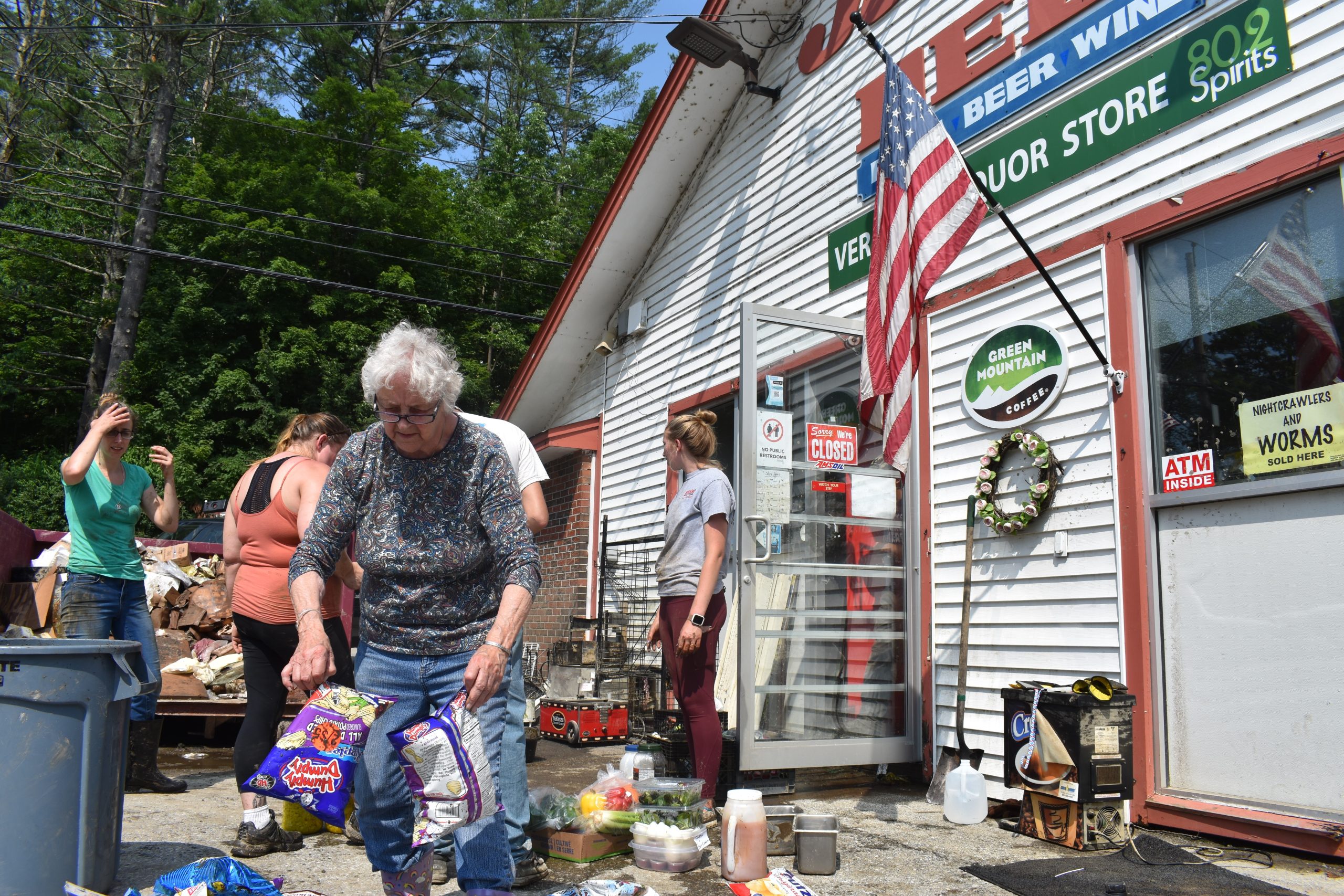 ‘We all owe her’ Community members give back to a Londonderry store