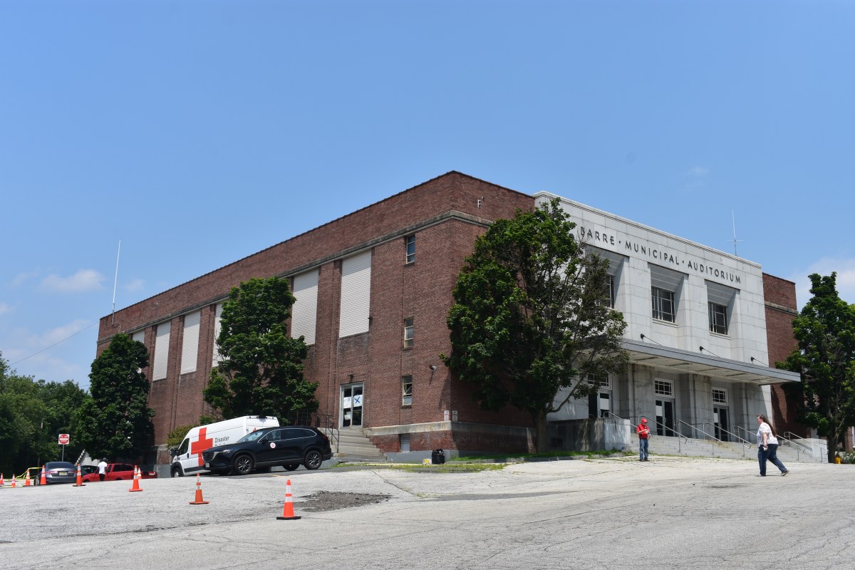 a large brick building.