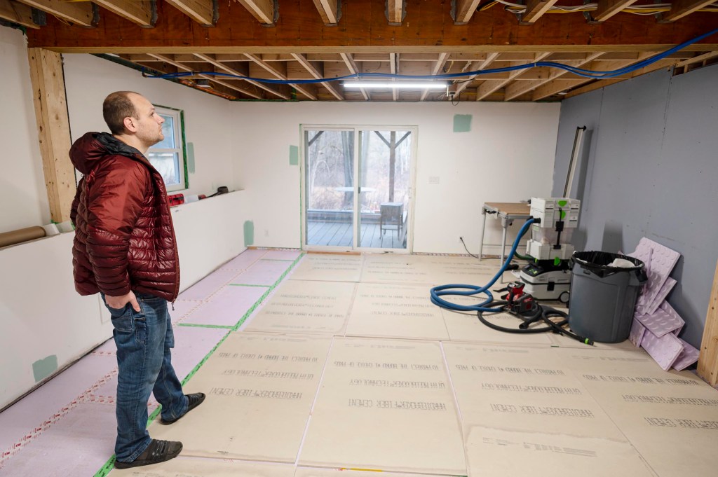 Regulators think few contractors are registered with the state — and they want to reel them in