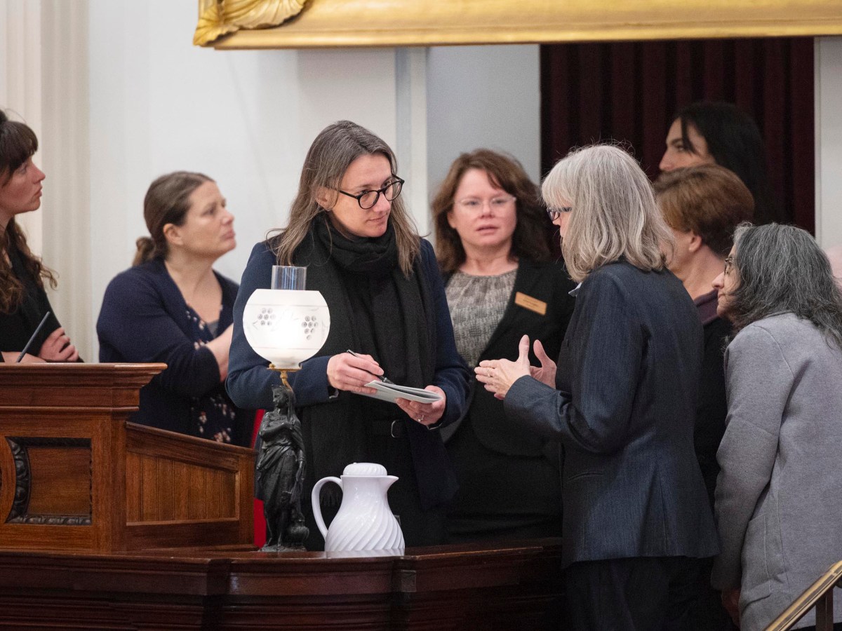 After concessions, House advances education bill