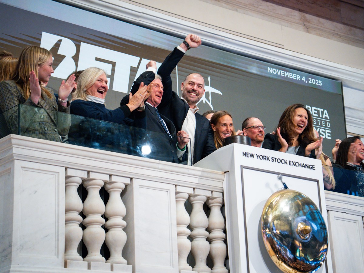 Vermont’s electric plane maker takes off in $1 billion initial stock offering