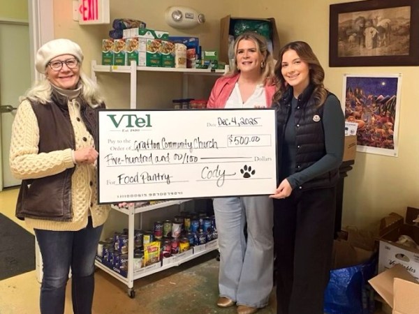 Springfield telecom company donates to 10 rural food pantries 
