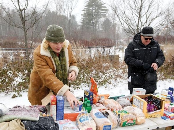 Solidarity not charity: Free food offered on Market Street in South Burlington