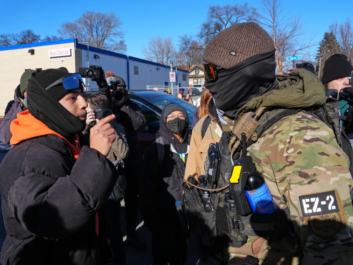 Vermont lawmakers consider the tricky legality of unmasking ICE 