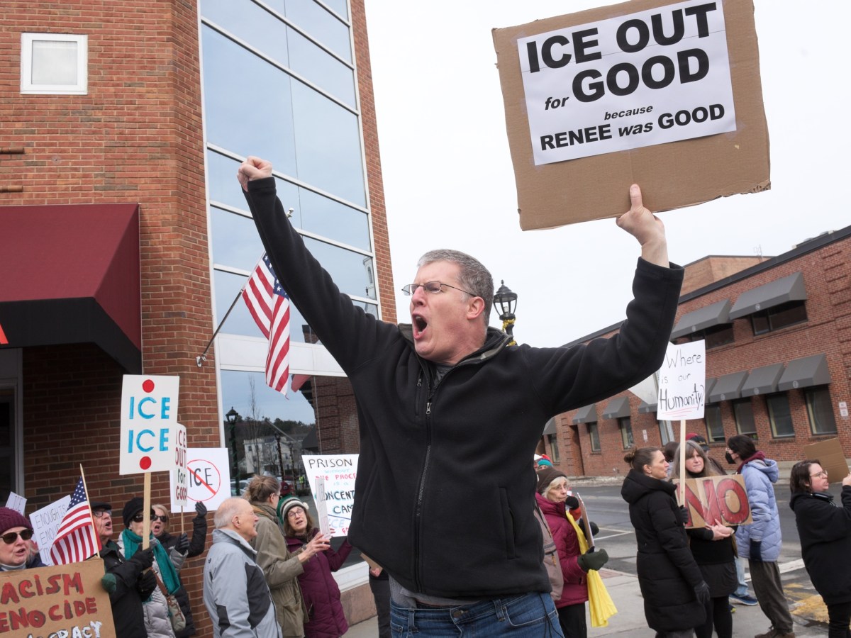 Hundreds gather at Upper Valley ‘ICE Out for Good’ actions over the weekend