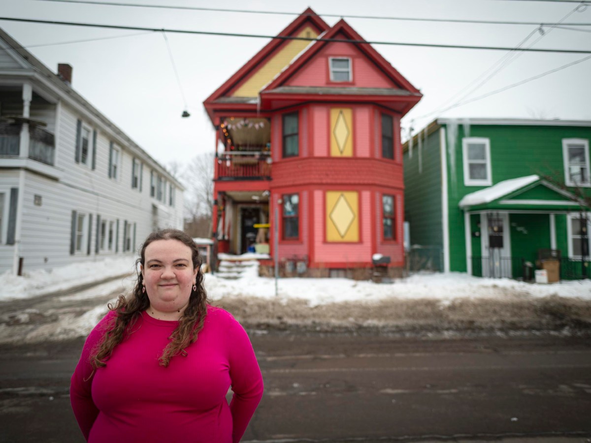 Can Vermont lawmakers ease the housing crisis by helping renters — and also landlords?