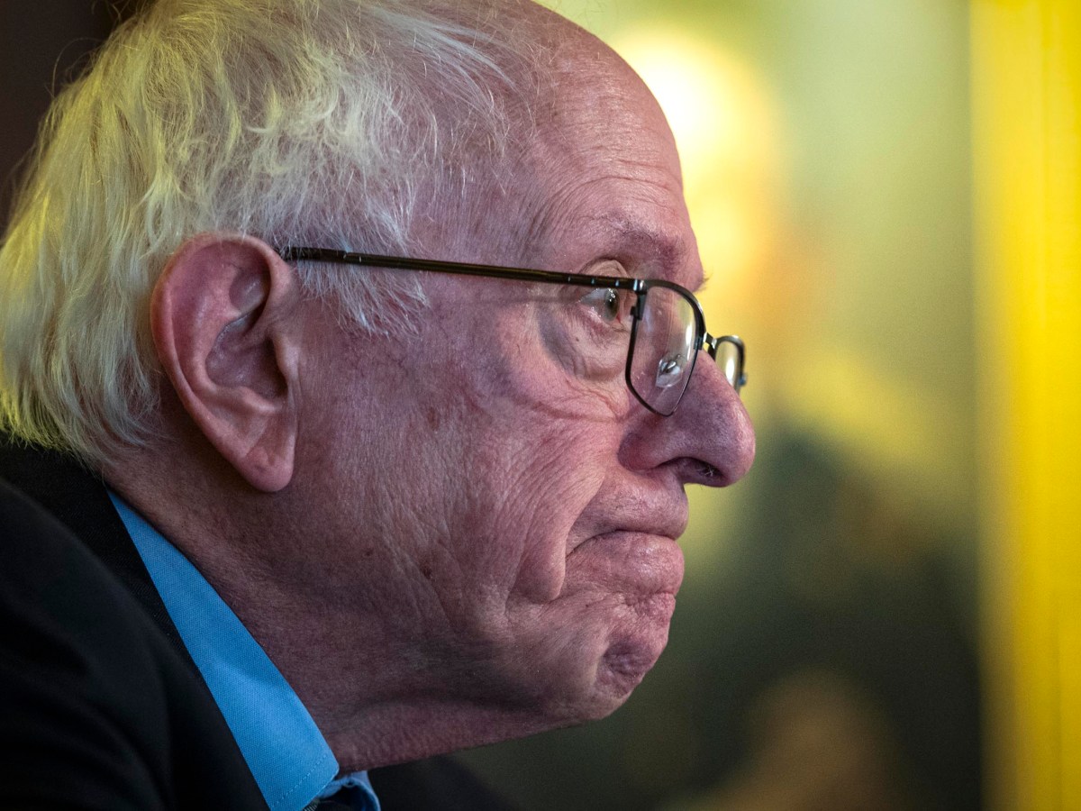 Bernie heads to California to talk AI with tech leaders