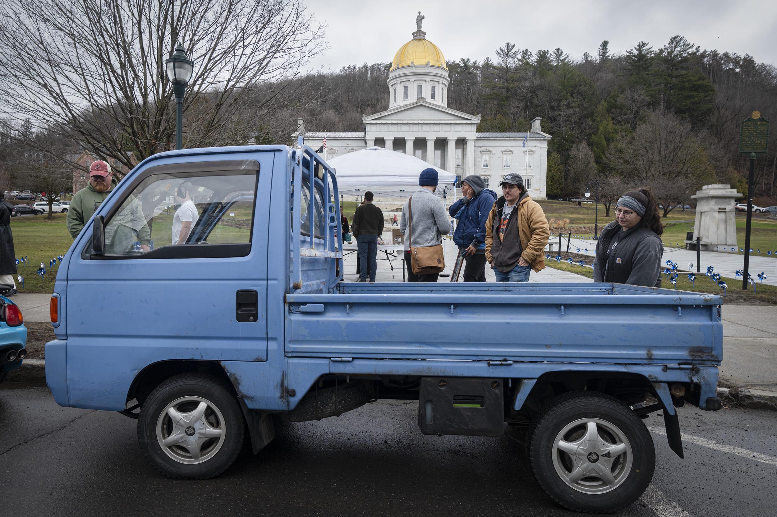 ‘Mini truck’ owners show off their wheels at the Vermont Statehouse
