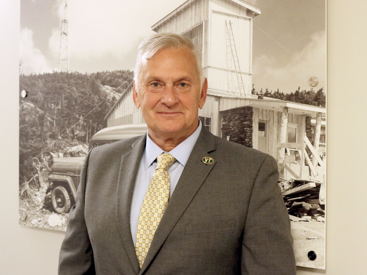 In his third congressional race, Republican Gerald Malloy is looking for middle ground