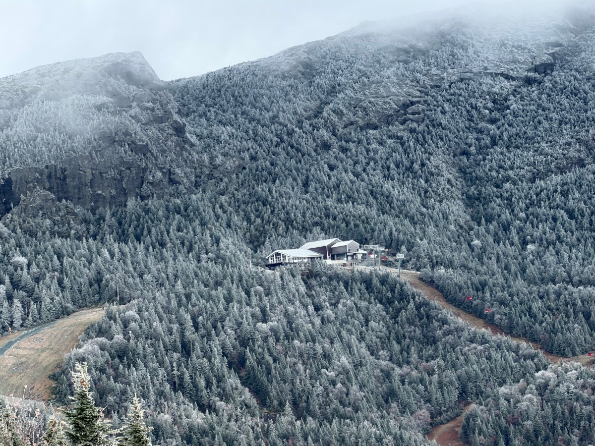 PHOTOS: First snowflakes fly around Vermont